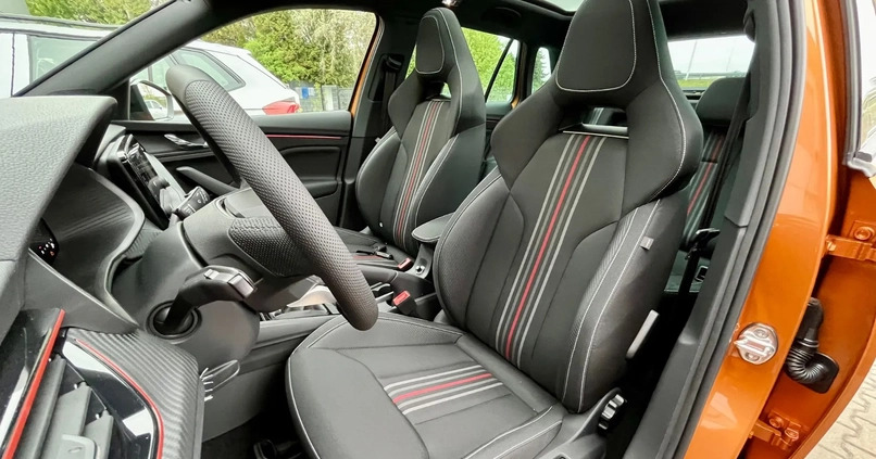 Skoda Kamiq cena 134000 przebieg: 10, rok produkcji 2024 z Praszka małe 277
